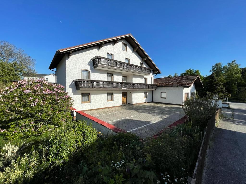 Pension Memminger Windorf  Buitenkant foto