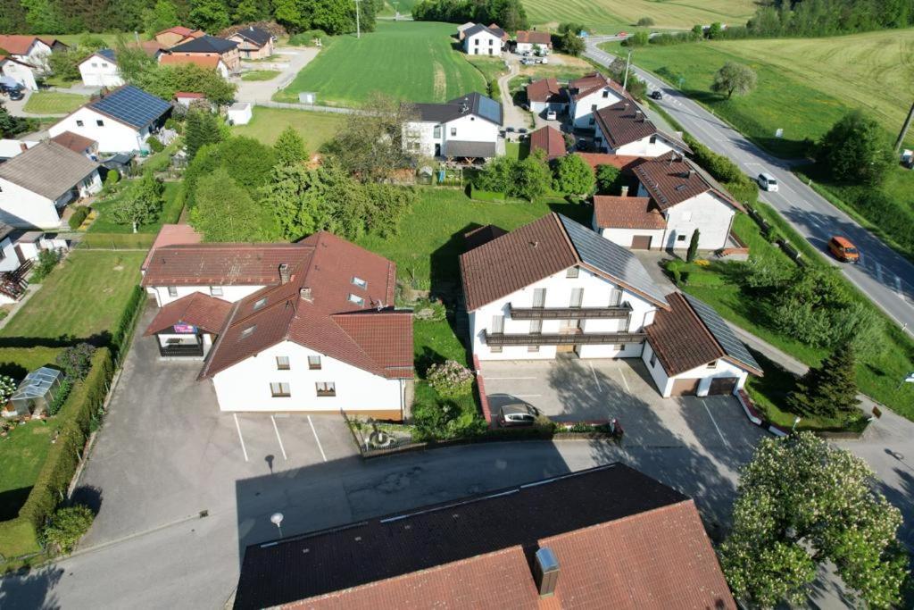 Pension Memminger Windorf  Buitenkant foto