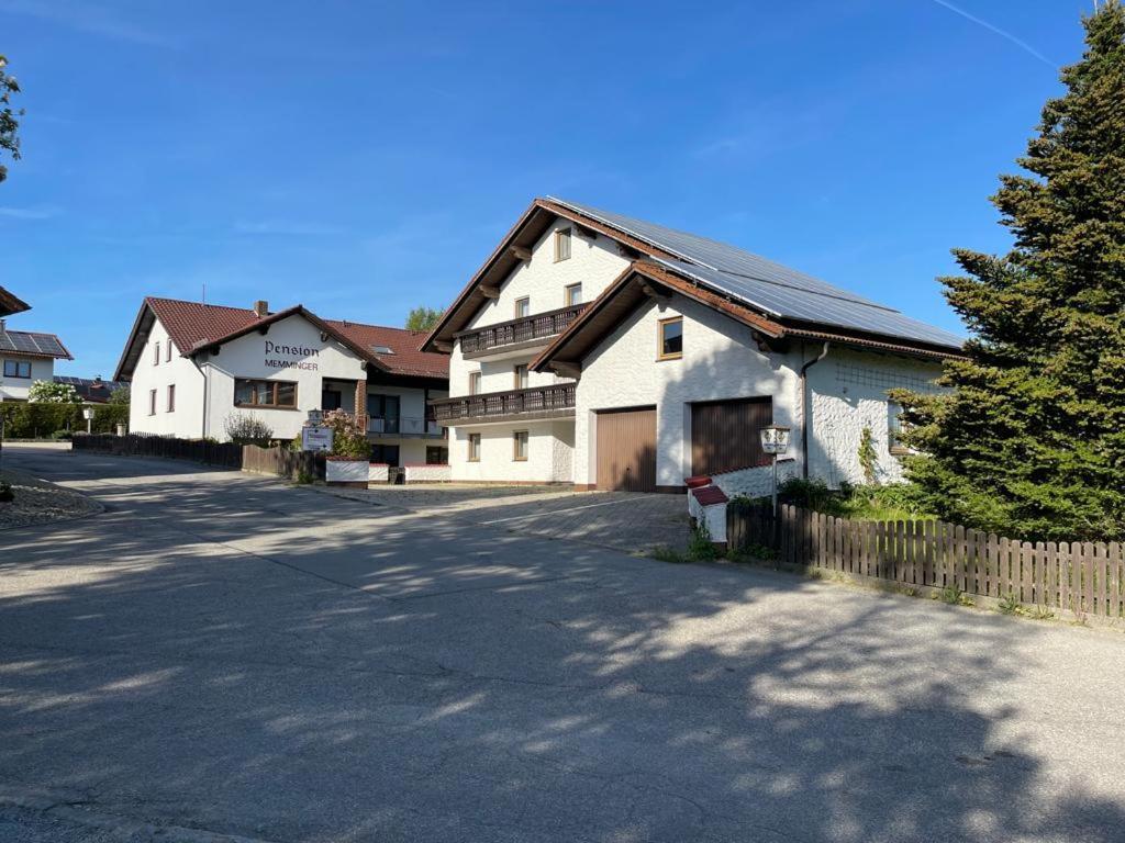 Pension Memminger Windorf  Buitenkant foto