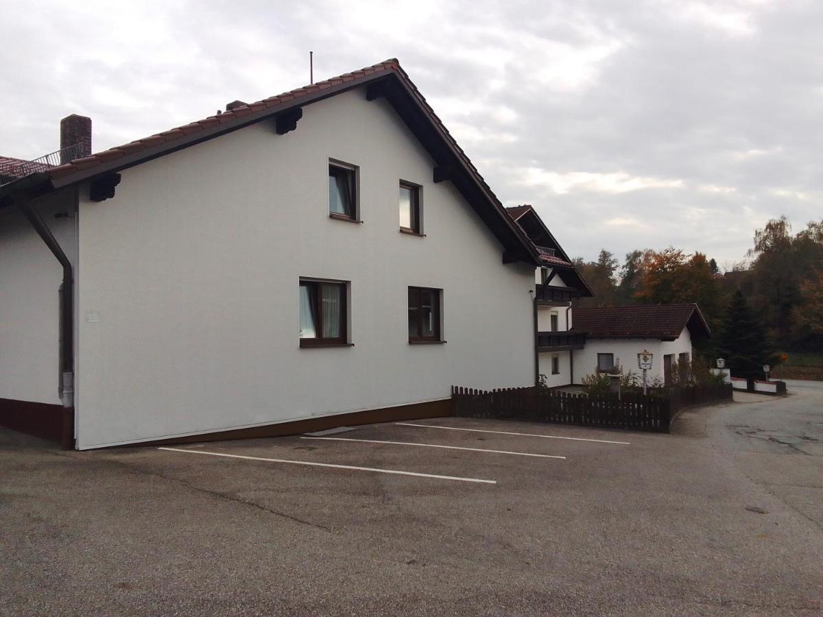 Pension Memminger Windorf  Buitenkant foto