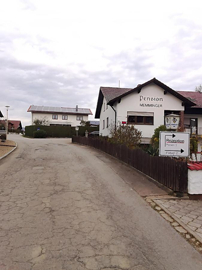 Pension Memminger Windorf  Buitenkant foto